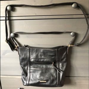 Liz Claiborne Purse: black w/gold zipper: shoulder and cross body strap